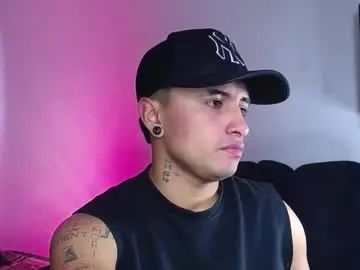 View this uncensored movie called Gay sex chat with jhon_mendoza_