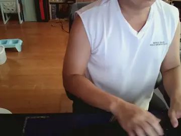 View this full scene of Gay sex chat with TaMing58