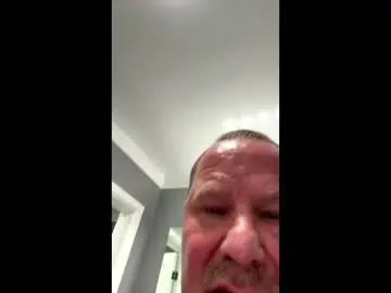 Enjoy watching hardcore movie named Gay sex chat with makeyousquirt1969