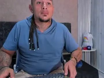 View complete clip titled Gay sex chat with mathyussx