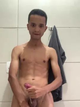 Stream this HD movie titled Gay sex chat with Atleta26