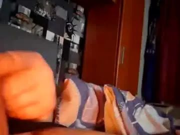 Play the uncensored movie called Gay sex chat with wayetke