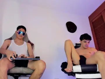 Watch full movie titled Gay sex chat with hot_boys4