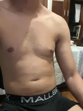 Watch the complete movie named Gay sex chat with BkBrunynn