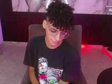 Watch uncut video of Gay sex chat with andreh_hot