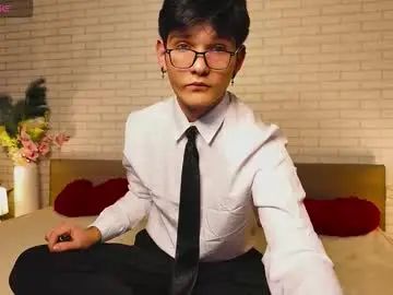 Play this full movie named Gay sex chat with liamrivers