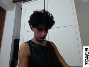 Stream the HD clip of Gay sex chat with MagnoZaniah