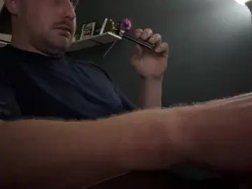 Stream full movie titled Gay sex chat with Hugecock69qc