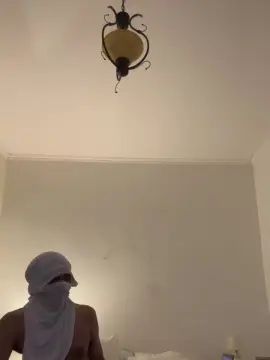 Enjoy watching this full scene of Gay sex chat with benja535
