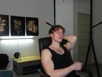 Watch complete video of Gay sex chat with charles_dreams