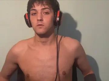View the full movie named Gay sex chat with franketa19
