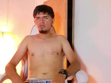 Enjoy watching the complete clip titled Gay sex chat with mateo_blaze