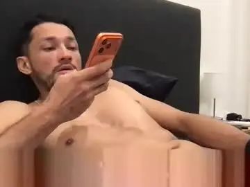 View this uncut clip named Gay sex chat with immclovin99