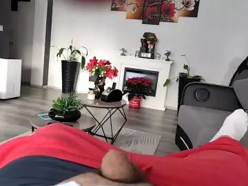 Enjoy watching hardcore scene of Gay sex chat with futbine5
