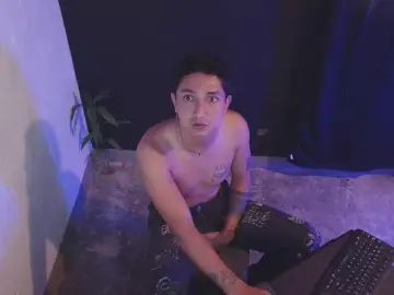 View hardcore scene titled Gay sex chat with axel_russo