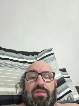 Stream the full video called Gay sex chat with loganfloripa