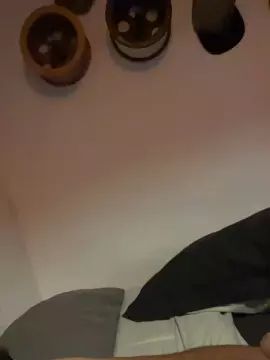 Play complete scene called Gay sex chat with P4t000