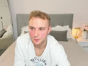 Stream uncut scene named Gay sex chat with arthur_moretti