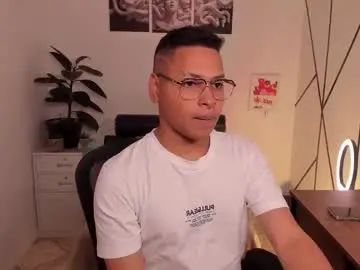 Watch the complete video named Gay sex chat with thorian_stormborn
