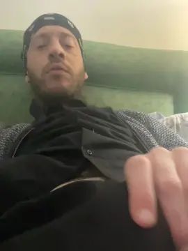 View uncensored movie called Gay sex chat with andreascarpell5