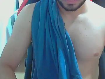 Watch uncut scene of Gay sex chat with ThanosCaxias