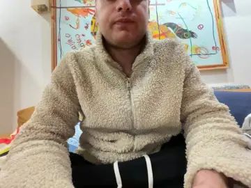Stream this complete scene of Gay sex chat with cubanito02020