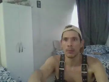 Play the full video called Gay sex chat with putariaOFFRJ