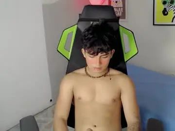 Enjoy watching HD clip named Gay sex chat with green_xox