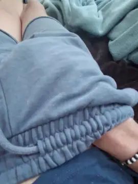 Stream the complete clip of Gay sex chat with youngdickhead