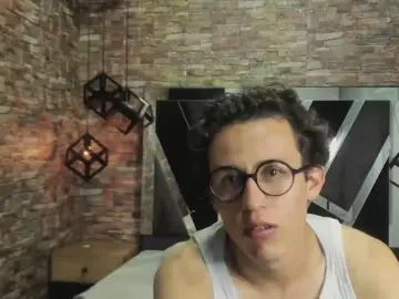 Watch the hardcore scene called Gay sex chat with NiklasRavn