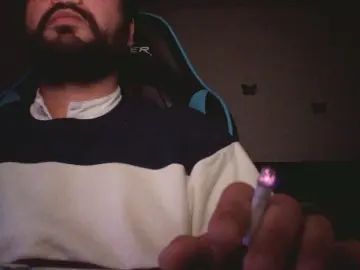 Stream the uncut scene titled Gay sex chat with schass