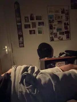 View this complete scene named Gay sex chat with Rogermik00