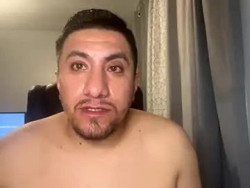 Enjoy watching the full video of Gay sex chat with gabehanglow94
