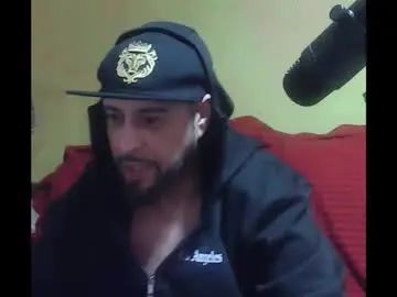 Play the full scene called Gay sex chat with pepedlp40
