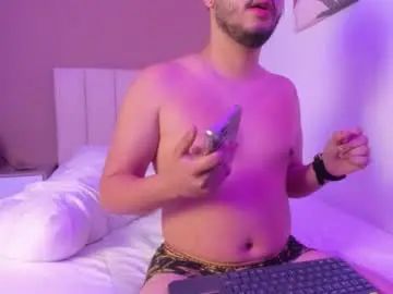 Stream this uncut scene titled Gay sex chat with dylaann__