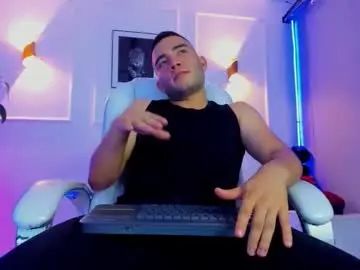 Watch the HD movie called Gay sex chat with creed_hot
