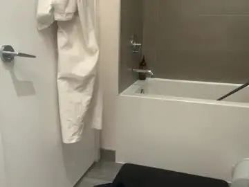 Watch HD clip of Gay sex chat with hungmiddleeastern