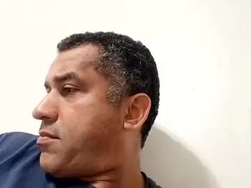 Enjoy watching the full clip named Gay sex chat with oliveira112727