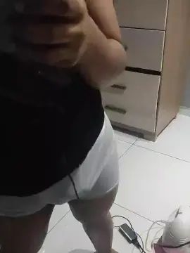 View hardcore clip titled Gay sex chat with julioaraujo09