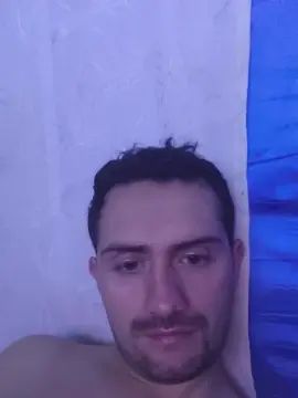 Stream this complete scene named Gay sex chat with Ojosbonitos98