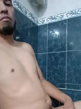 Play the HD video called Gay sex chat with sebasht2