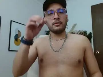 Watch this hardcore scene titled Gay sex chat with dami_duarte