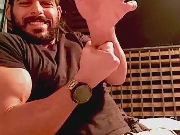 View complete video of Gay sex chat with Ruyarnemb