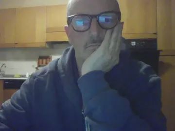 Stream the uncut video named Gay sex chat with VV_VENETO62