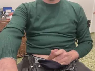 Watch the complete video titled Gay sex chat with torellotorino