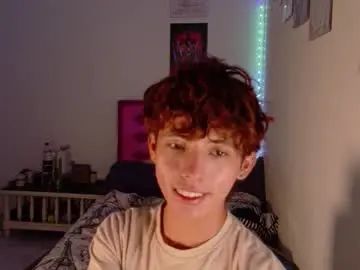Watch the complete scene of Gay sex chat with dani_dancer
