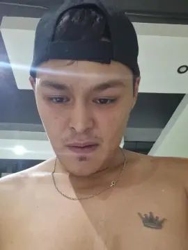 Enjoy watching complete scene of Gay sex chat with Jairo3079