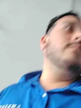 Watch this complete video called Gay sex chat with luismchot