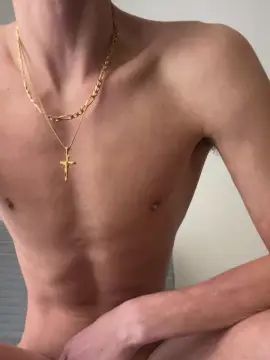 Stream the complete scene titled Gay sex chat with bengay27
