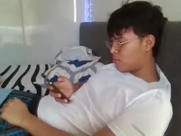 Watch this full movie named Gay sex chat with velvetman_hot